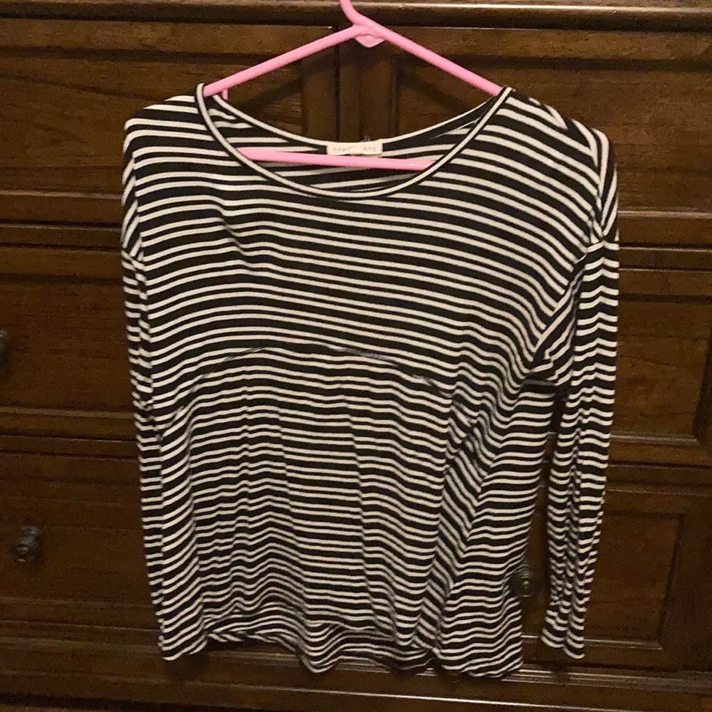 Black long sleeve shirt